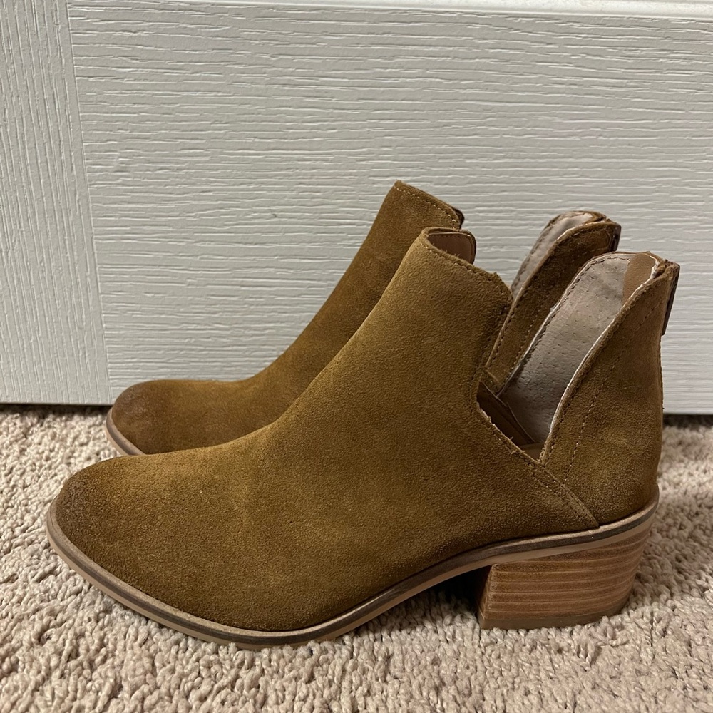 Steve Madden booties